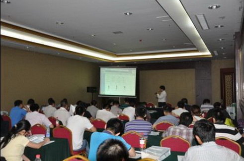 Climatix熱網(wǎng)自控系統(tǒng)學(xué)習(xí)班培訓(xùn)現(xiàn)場
Climatix熱網(wǎng)自控系統(tǒng)學(xué)習(xí)班培訓(xùn)現(xiàn)場